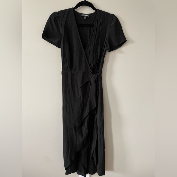 NWOT Size XXS EXPRESS Black wrap maxi dress - Picture 1 of 5